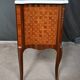 Commode sauteuse en marqueterie, style Transition Louis XV - Louis XVI – milieu XXe