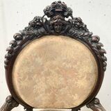 Paire de fauteuils a médaillons en bois sculpté XIX siècle