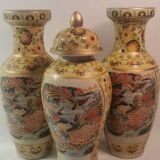 Ensemble de 3 vases japonais anciens Satsuma