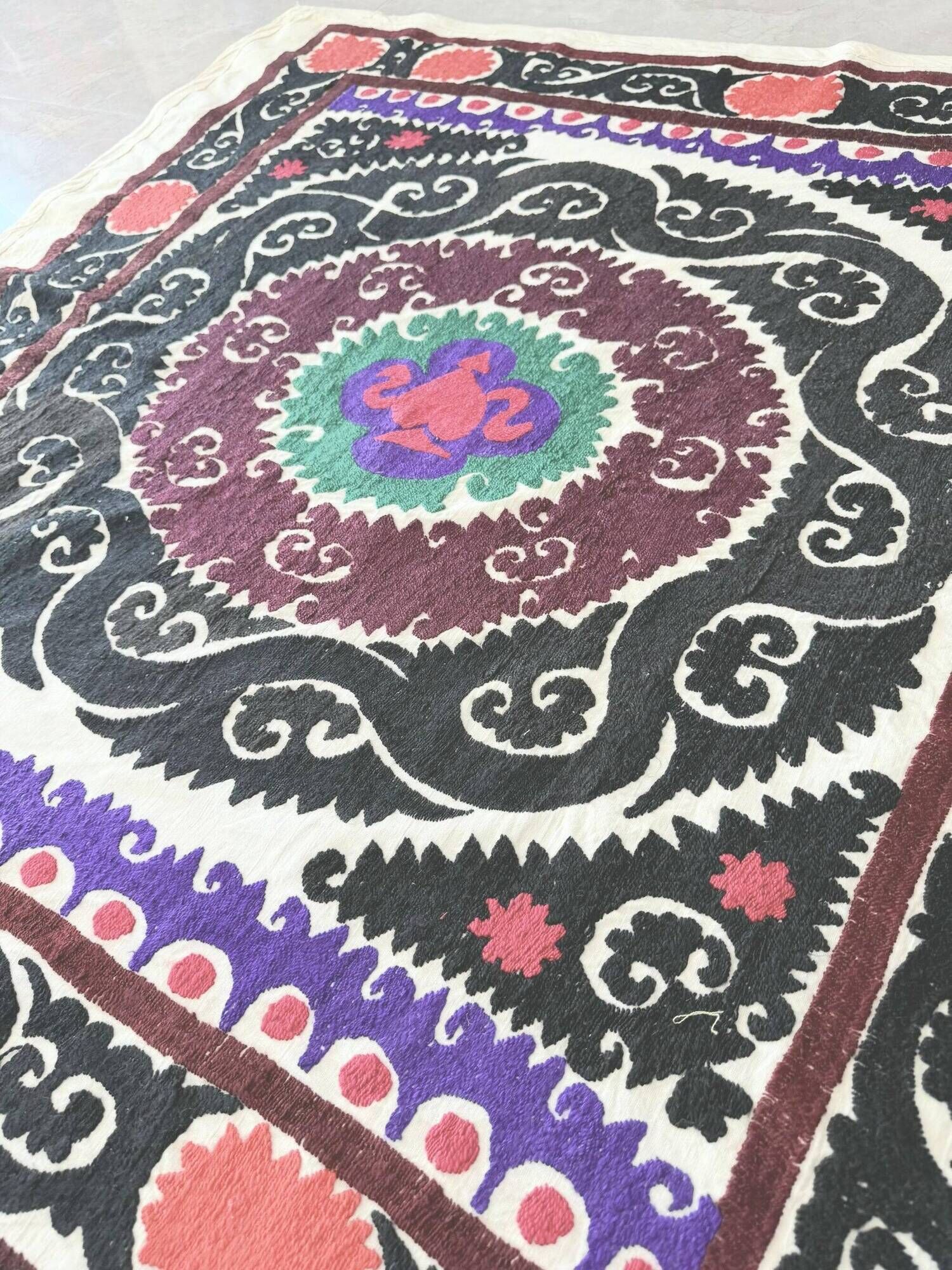 Vintage hand-embroidered tablecloth 115x124 cm