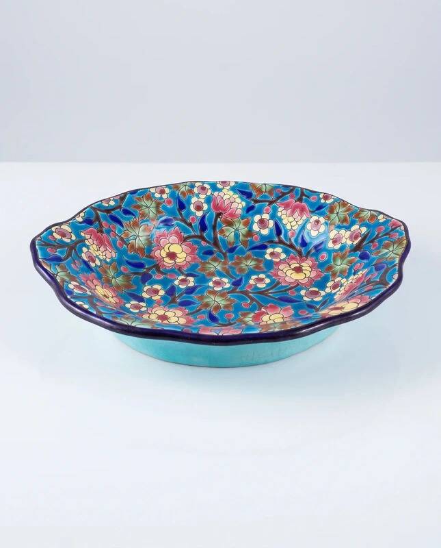 Longwy enamels – Important lobed plate with polychrome floral decoration, 20th century