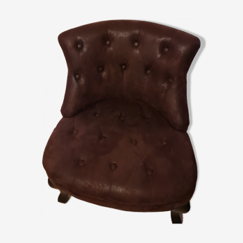 Romantic toad armchair