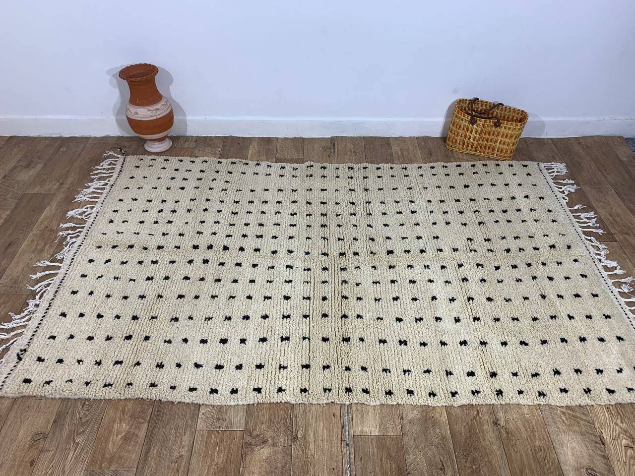 Handmade polka dot Berber rug 250 X 150 CM