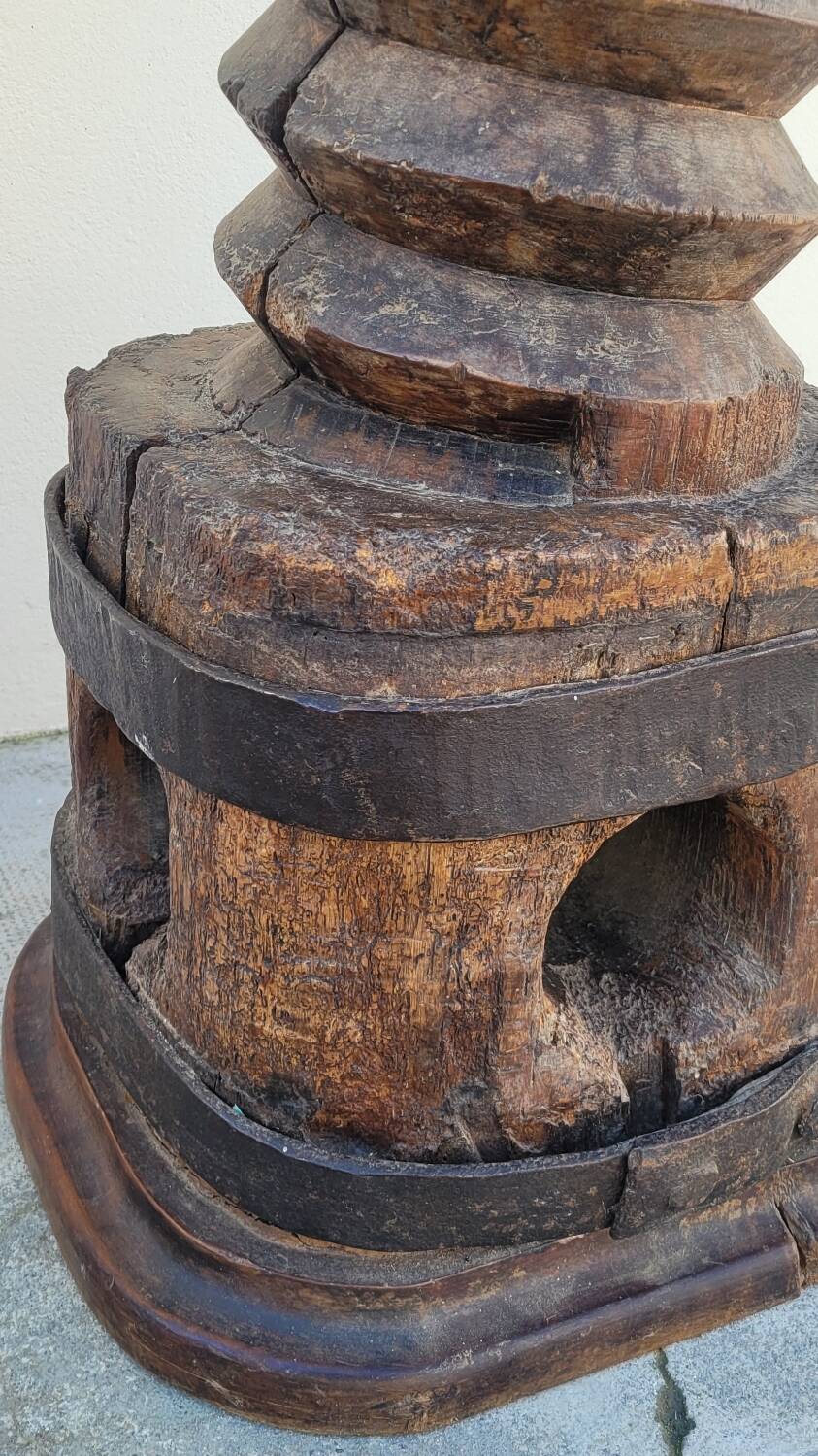 Old wooden press screw column 19th rustic folk art in oak