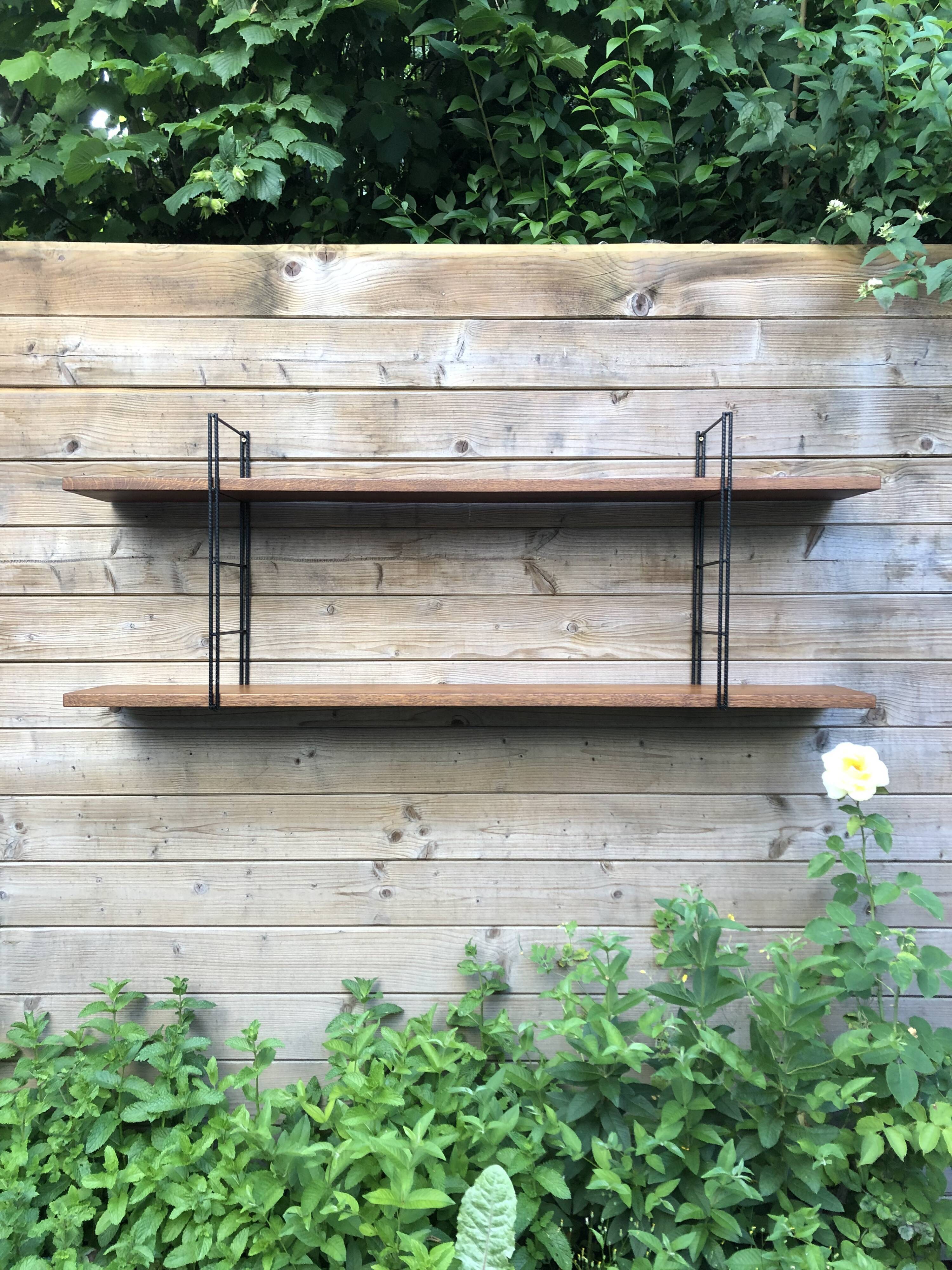 Wall shelf