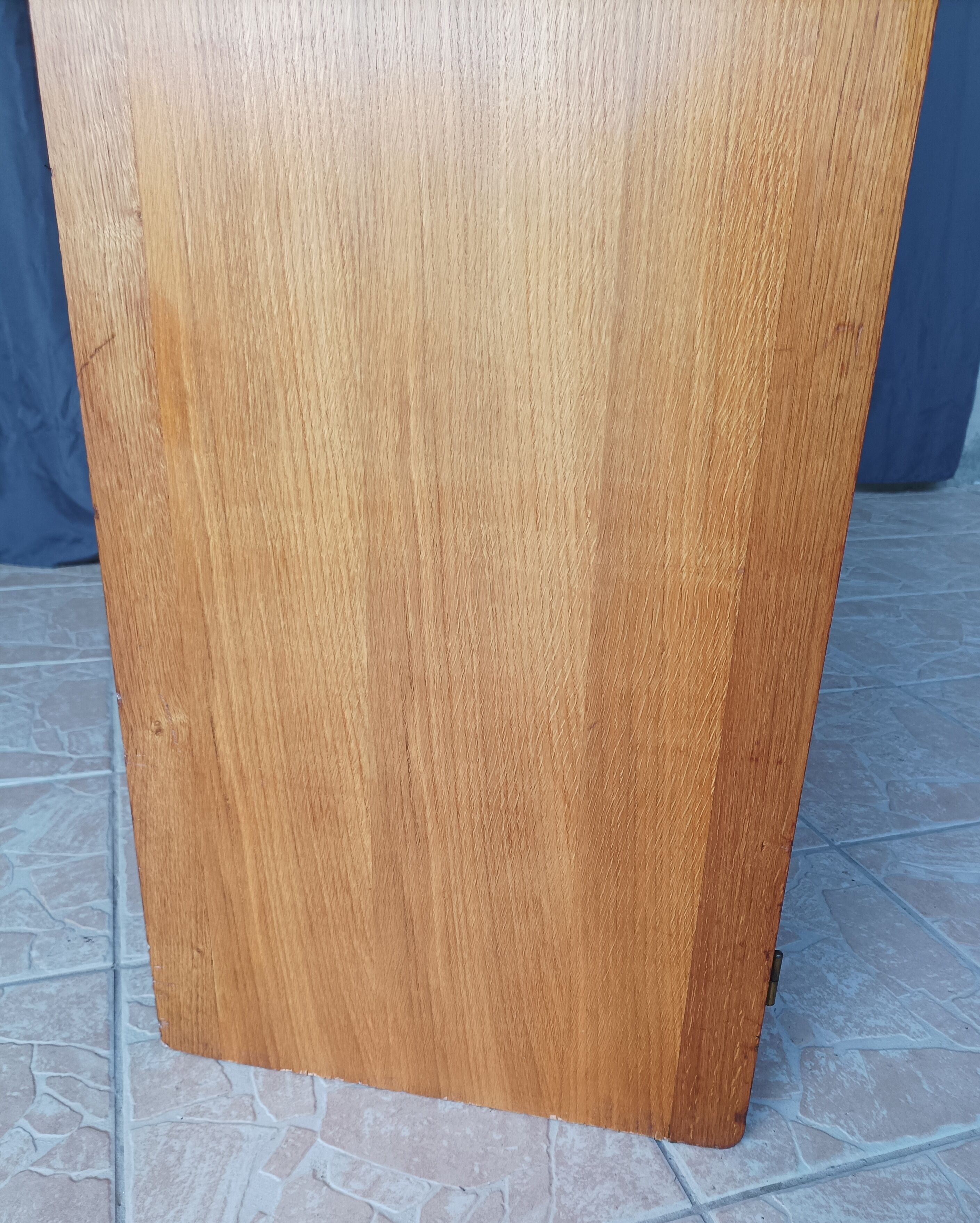 Vintage display bookcase in light oak