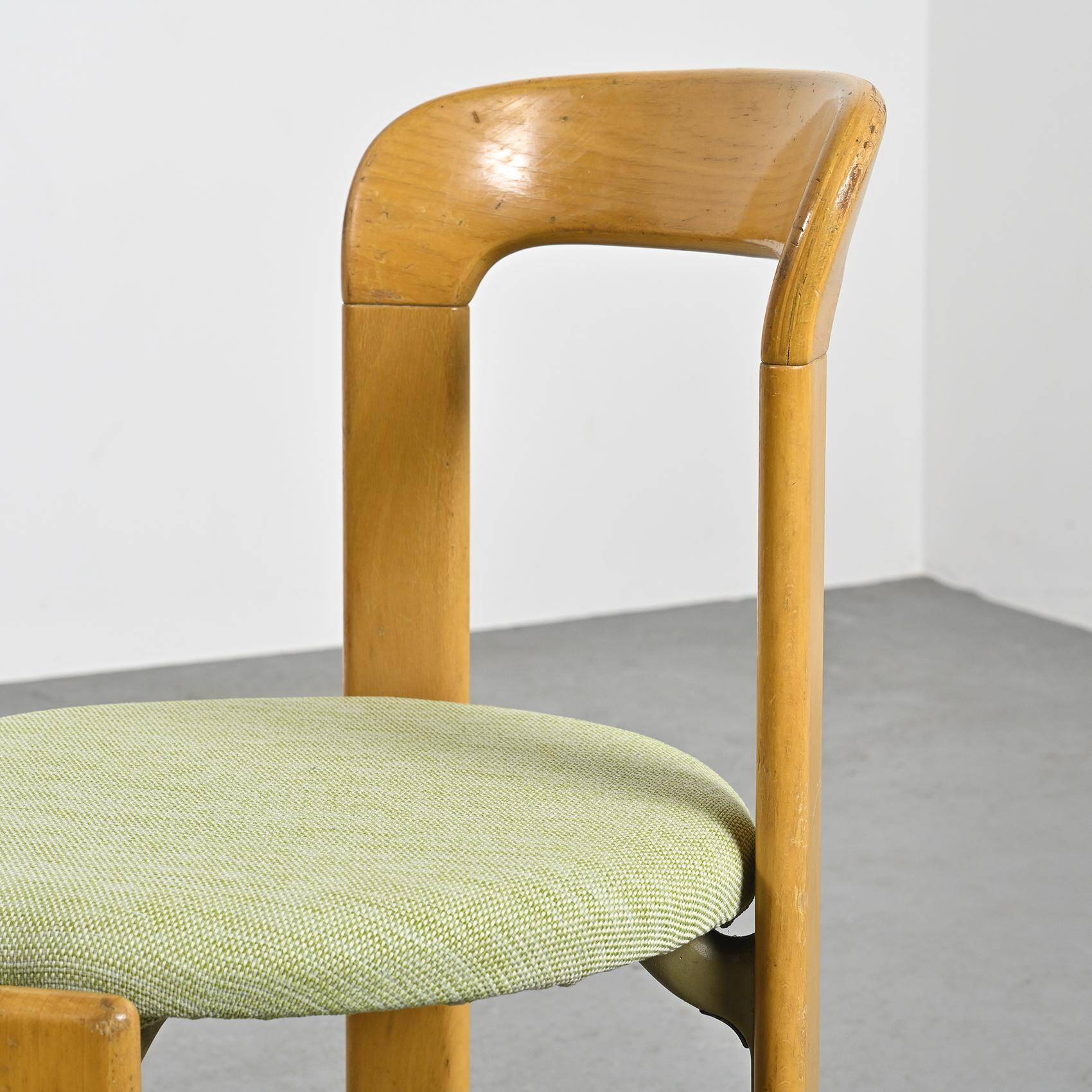 Suite de quatre chaises par Bruno Rey, 1971