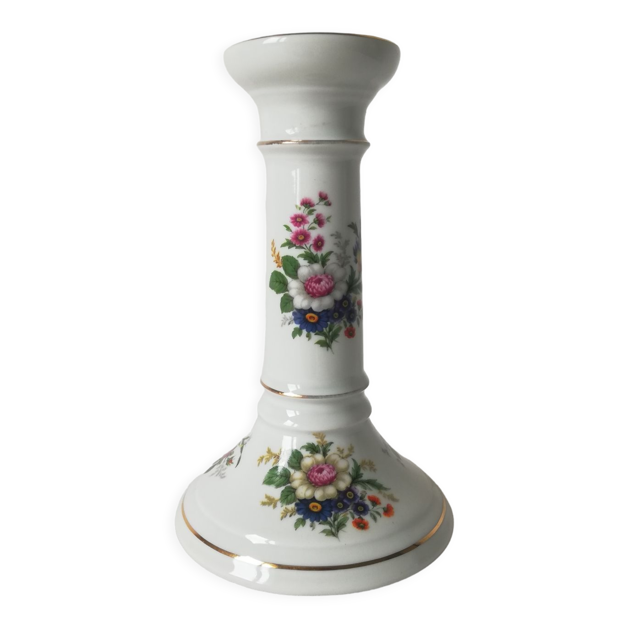 Porcelain candle holder