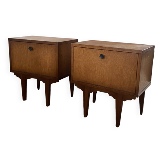 2 tables de chevet en bois