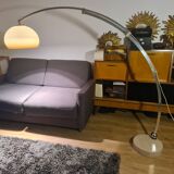 Lampadaire ARC Attribuée à Harvey Guzzini - vintage 1970
