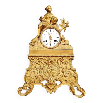 Louis Philippe period clock in gilded bronze circa 1830