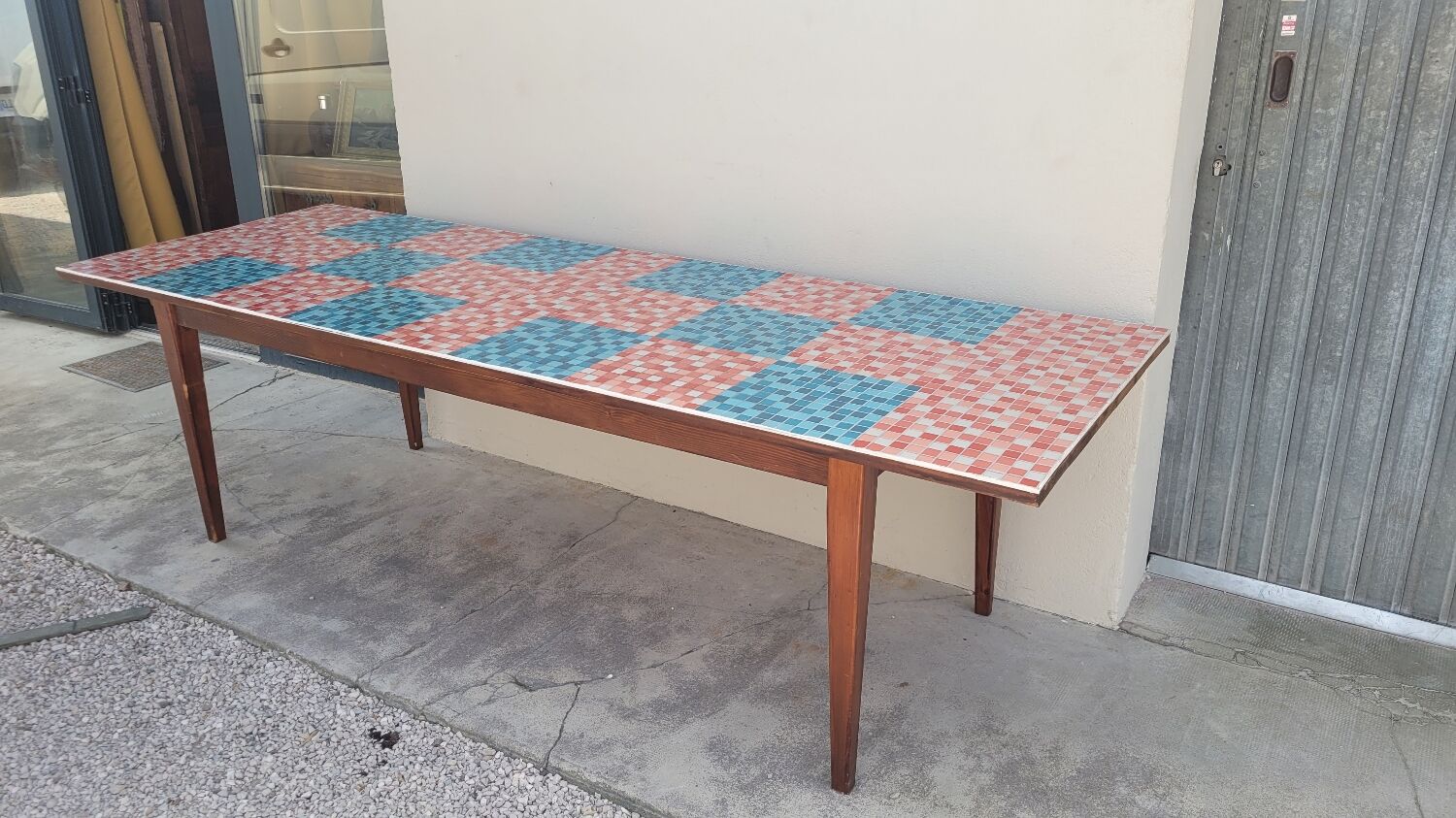 Old farmhouse table with mosaic top and tapered legs - 2m64