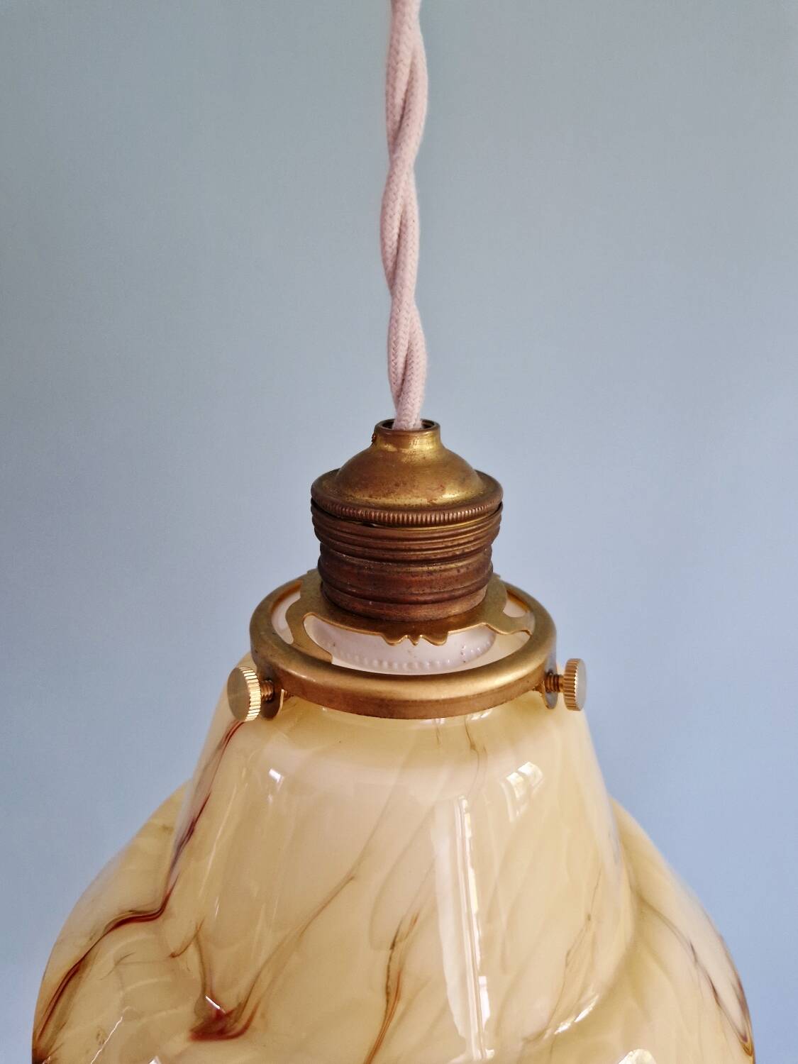 Pair of Art Deco marbled opaline pendant lights, Scailmont (Belgium)