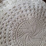 Set of 2 crochet cushions