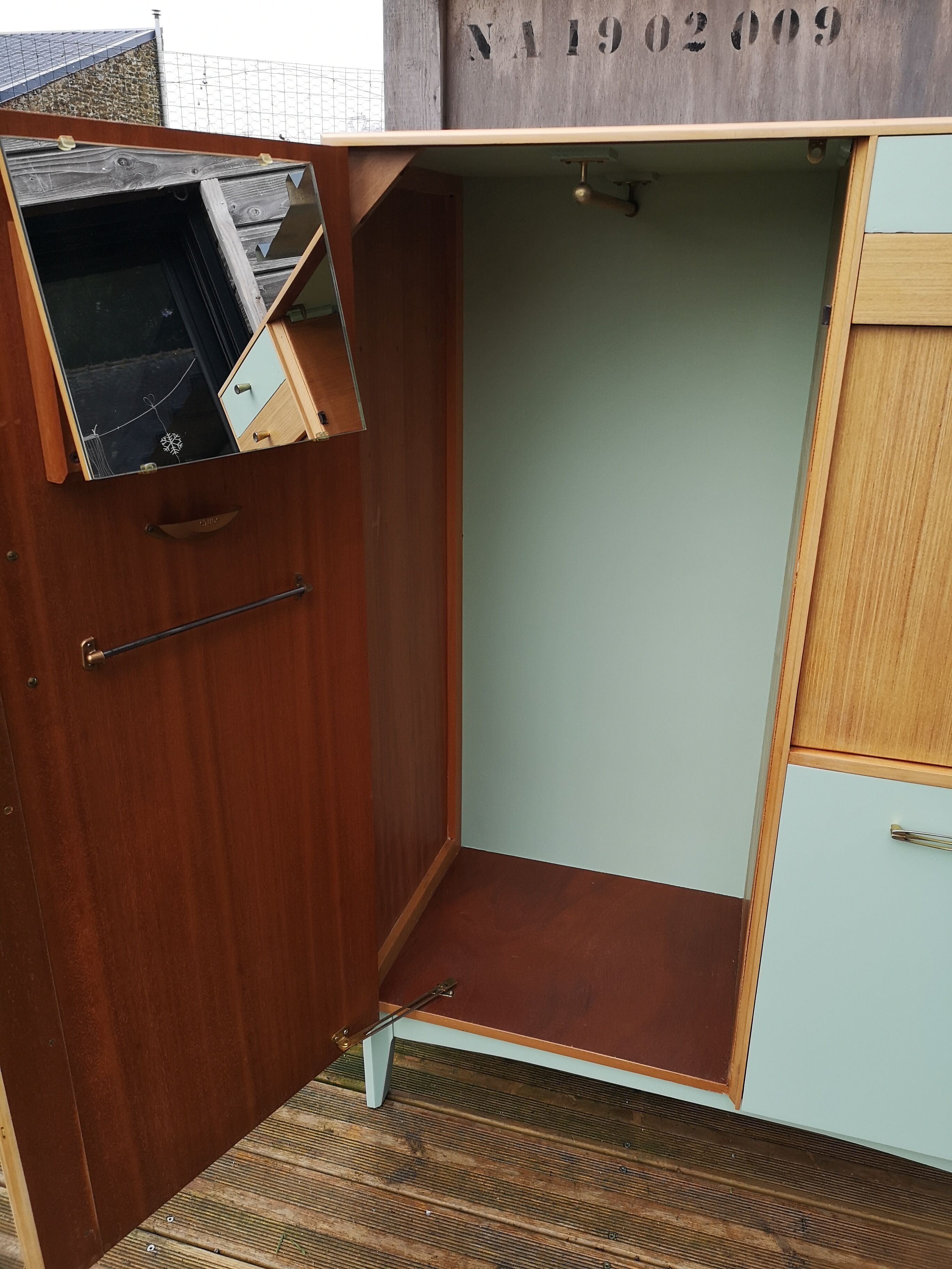 English wardrobe 60