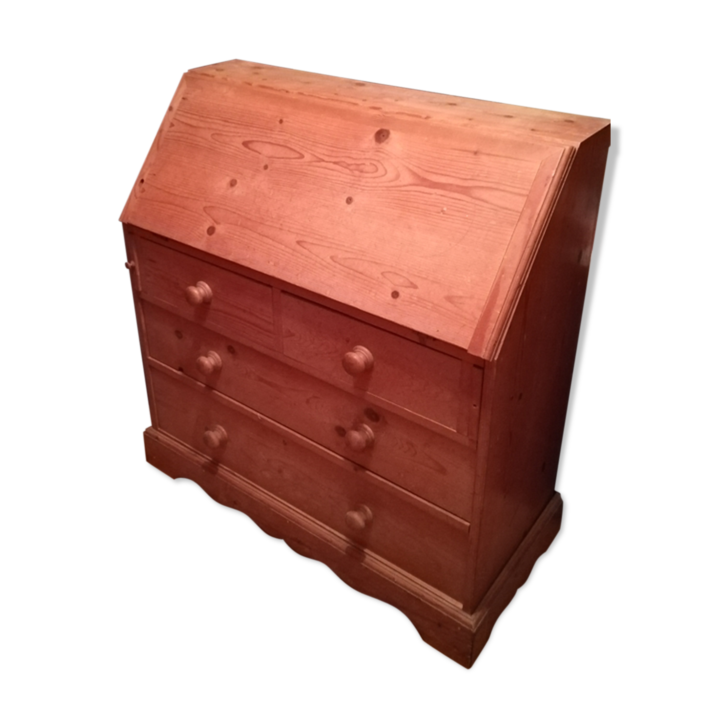 English Scriban in Nordic pine