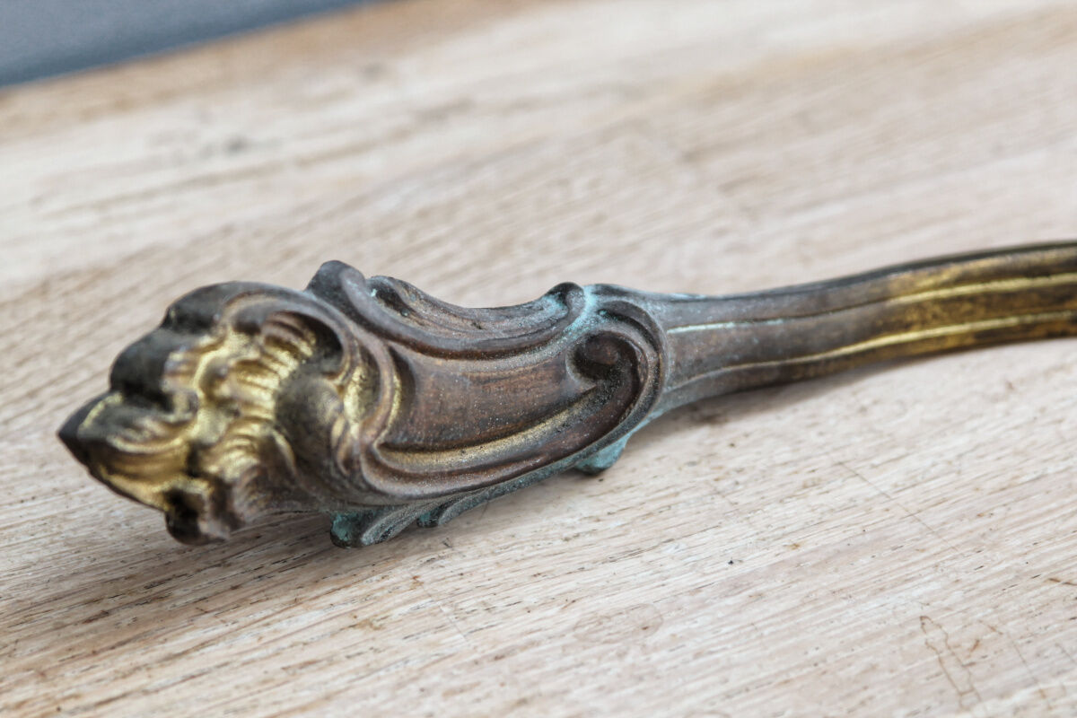 Pair of curtain embrases-holders