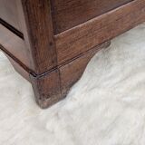 Oak chest of drawers