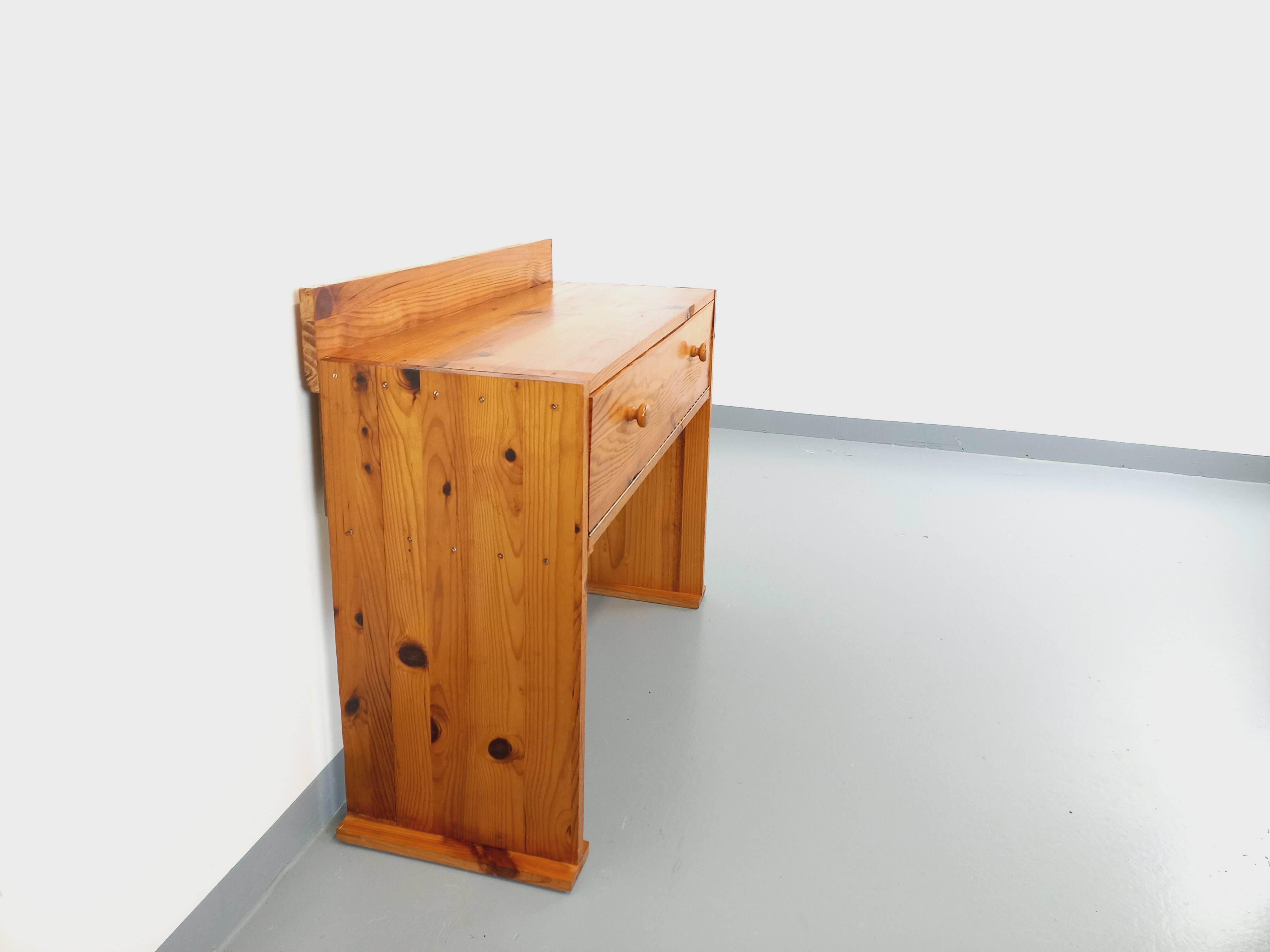 Vintage pine desk with sled legs from the 70s and 80s