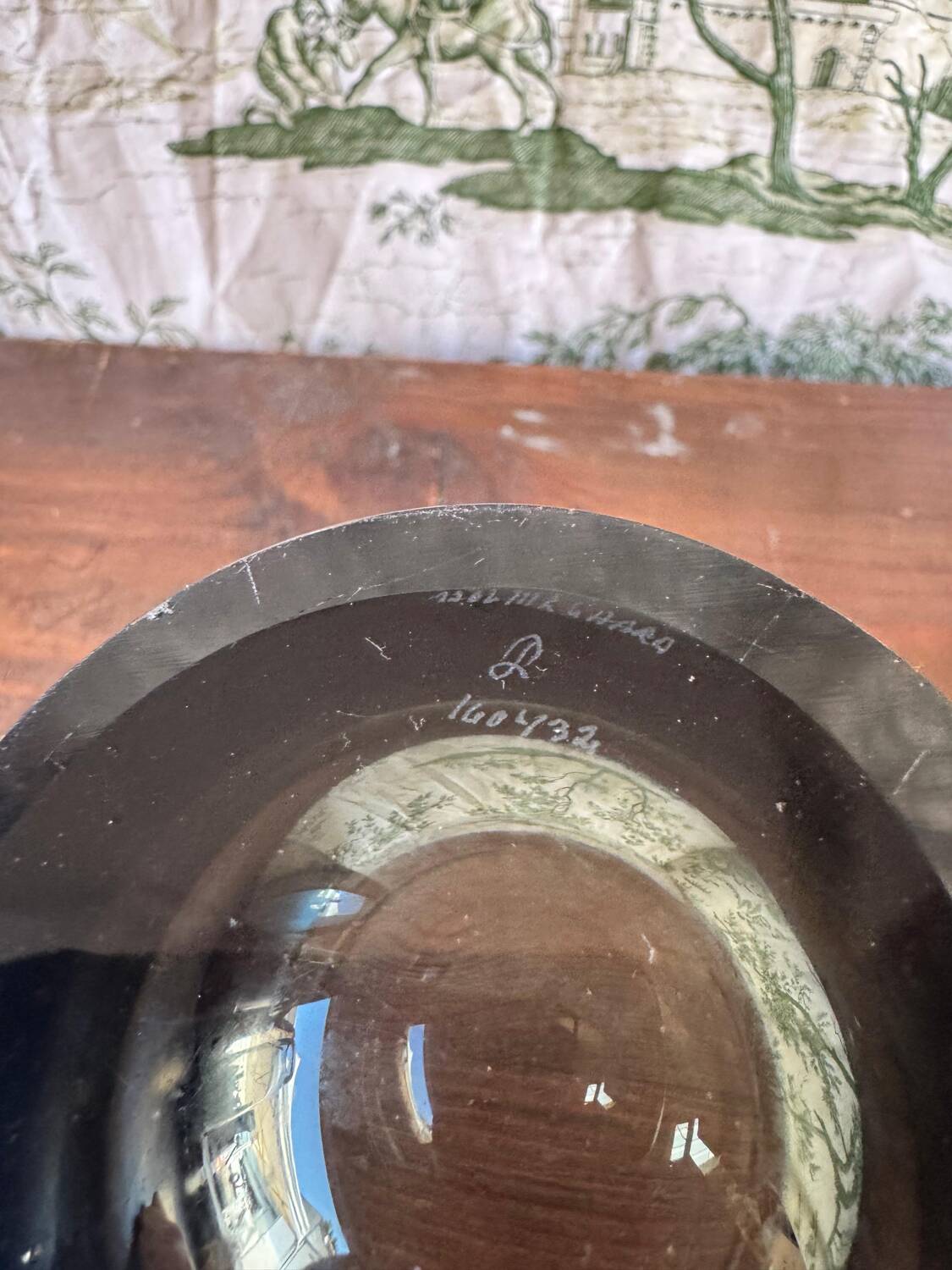 Large asymmetrical bowl designed by Per Lütken for Holmegaard