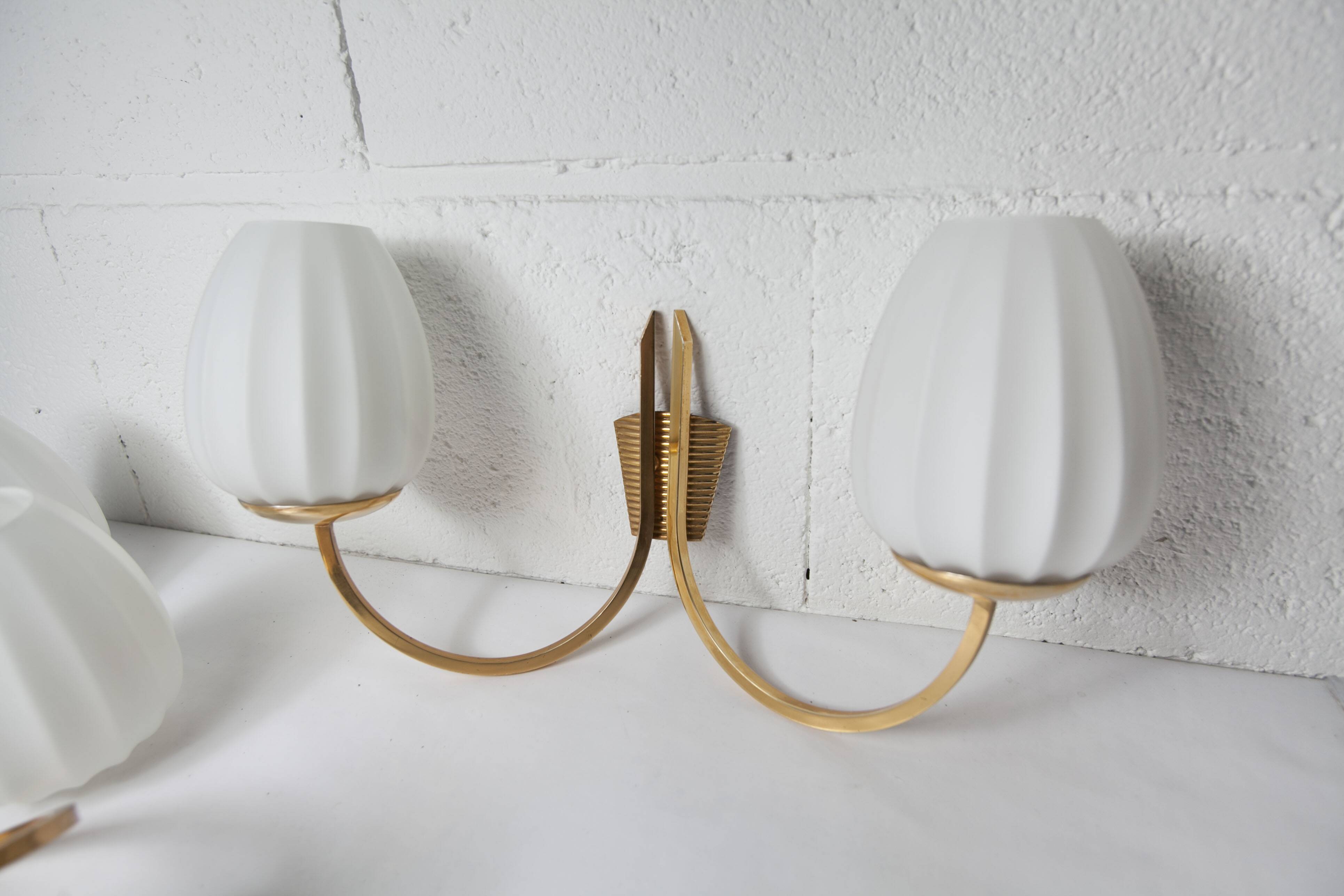 Pair of 1960 opaline and brass wall lights from Italy