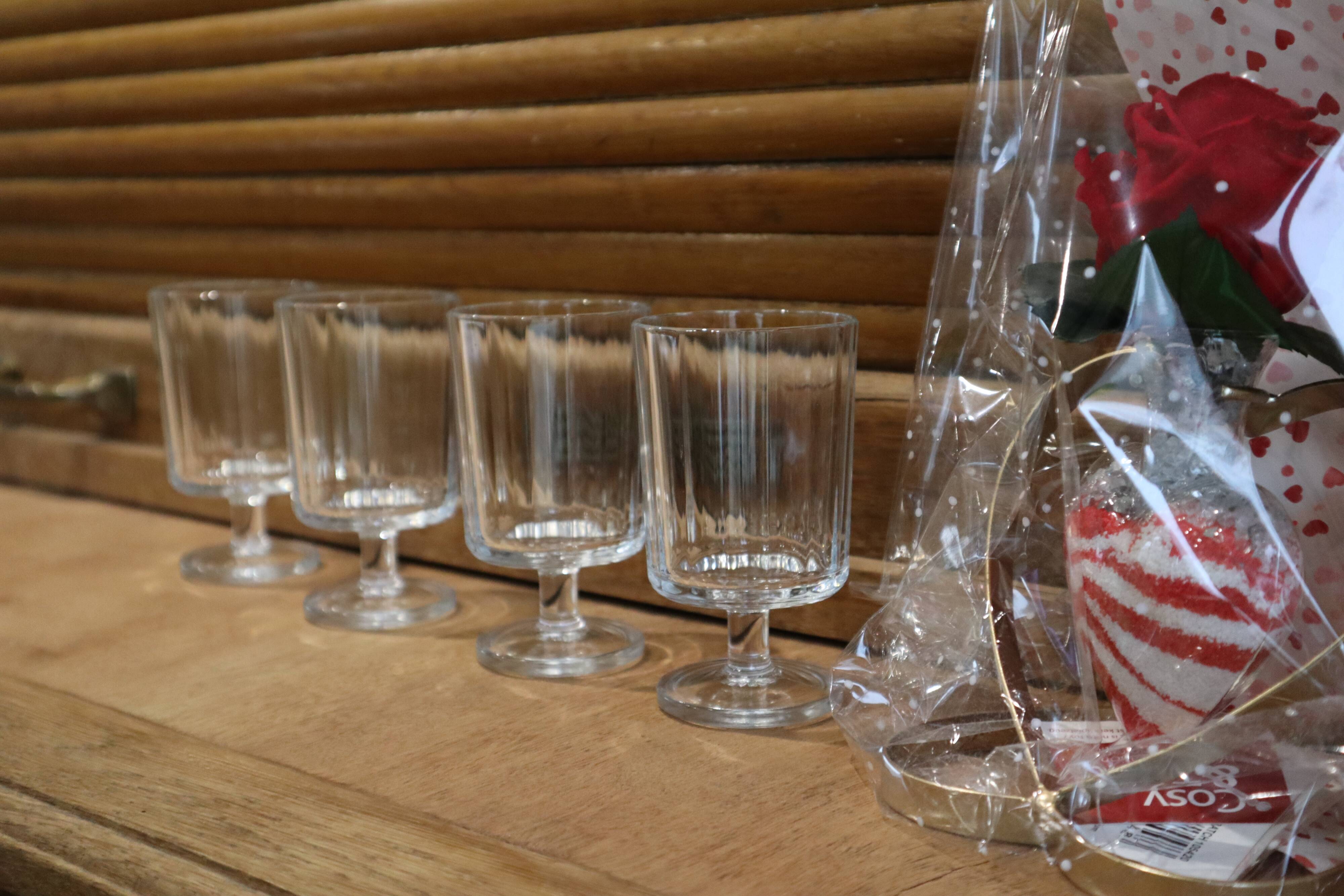 4 verres à vin cavalier striés Luminarc