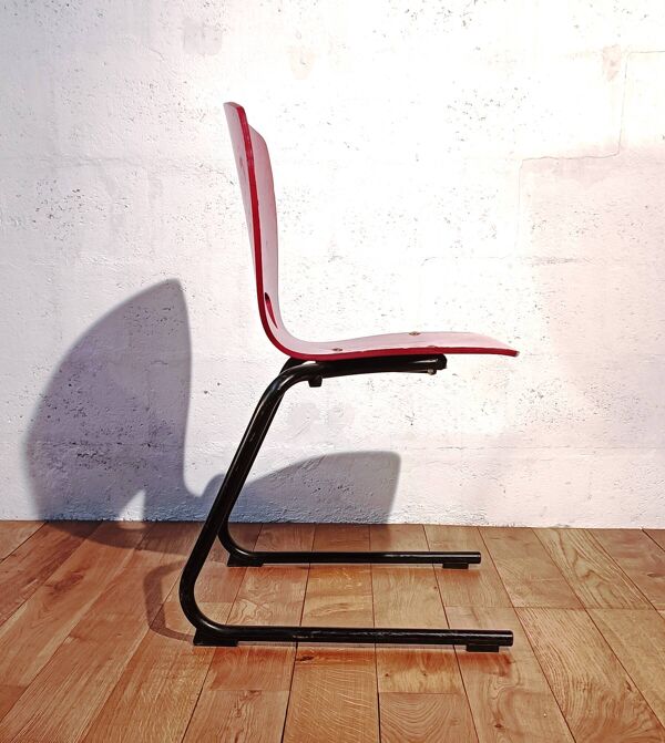 Chaise de cantine vintage