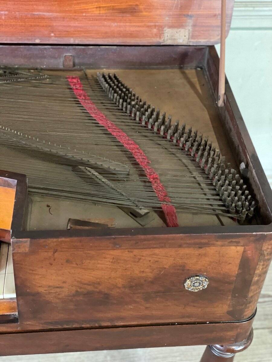Piano table, Sébastien Evrard and Pierre Erard, in Paris around 1827.