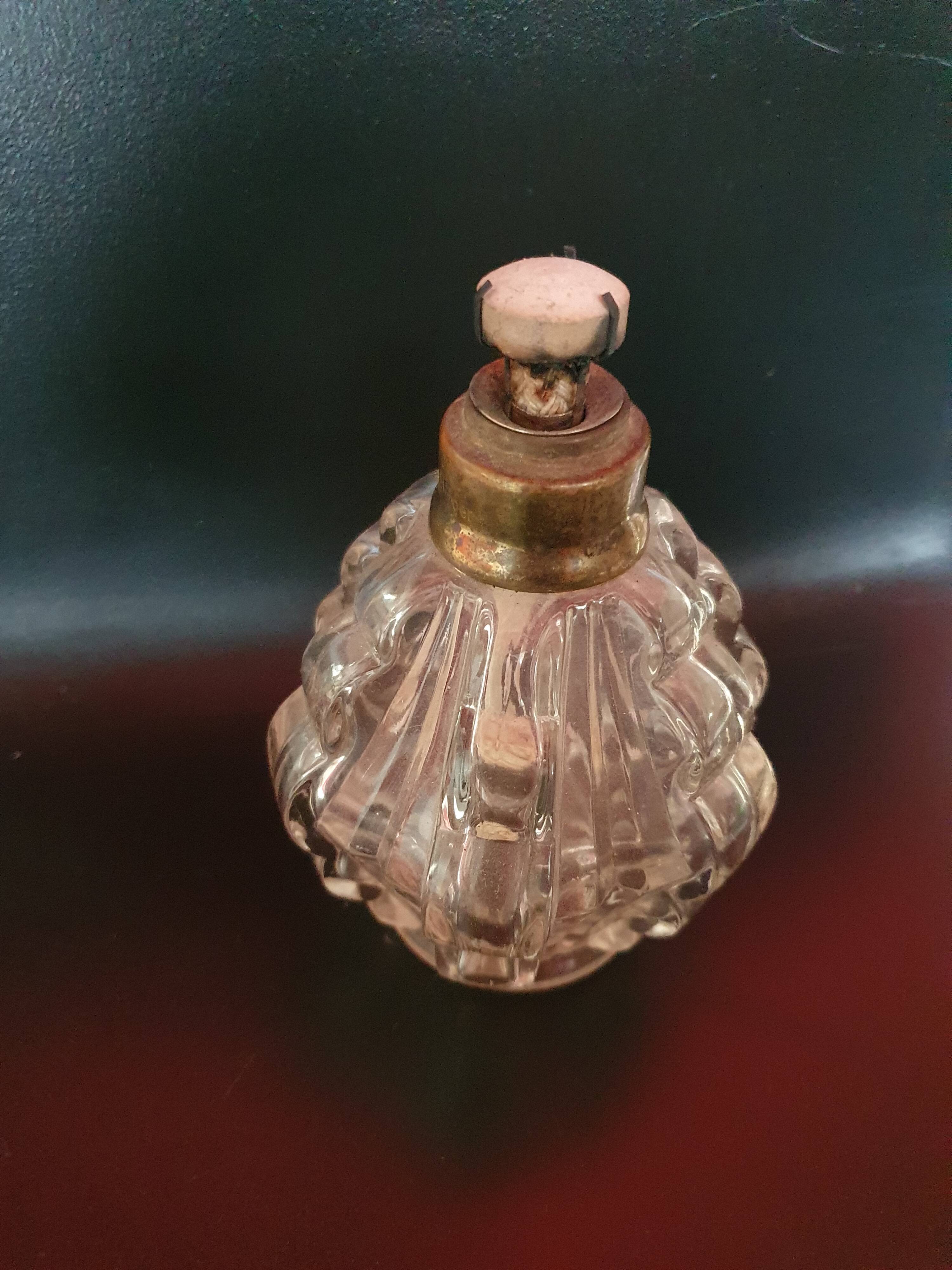 Vintage chiseled glass bottle antique perfume diffuser