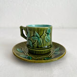 Tasse à café ancienne en barbotine bambou