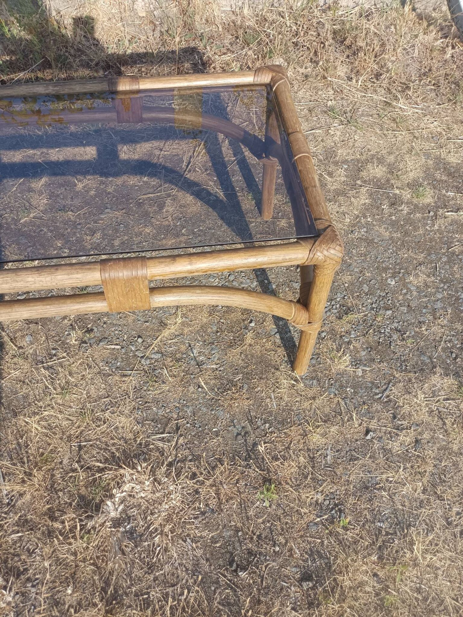 Table basse en rotin