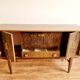 1950 / 1960 VINTAGE RETRO TWO TONE FORMICA SIDEBOARD GOLD HANDLES ALL ORIGINAL