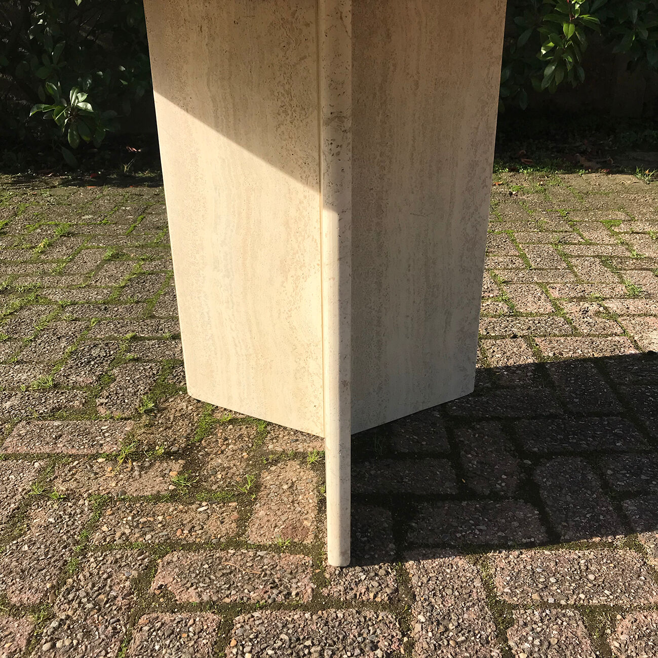 Italian travertine dining table, 1970
