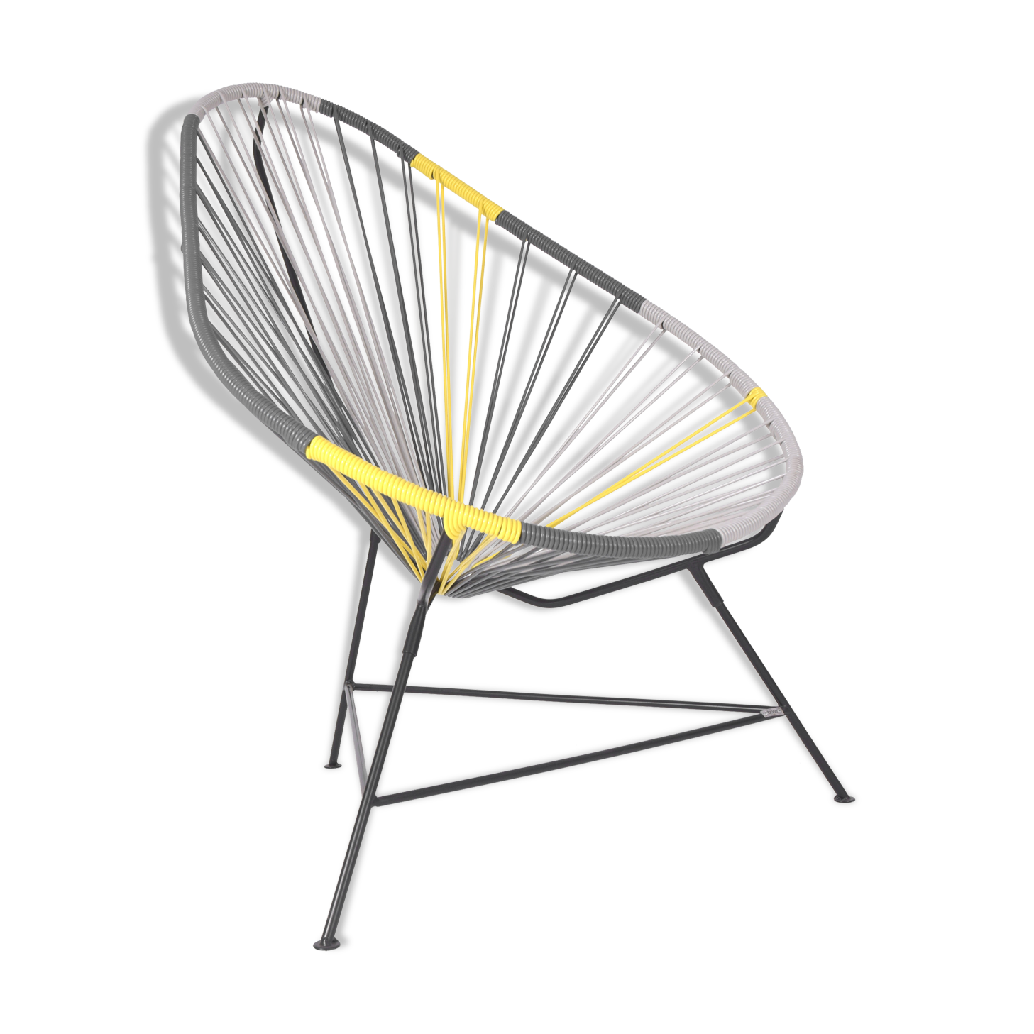 Fauteuil Acapulco Pantone 2021 marque BOQA
