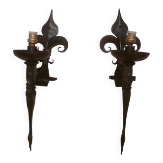 Pair of wrought iron "fleur de lys" torch lights 1 light