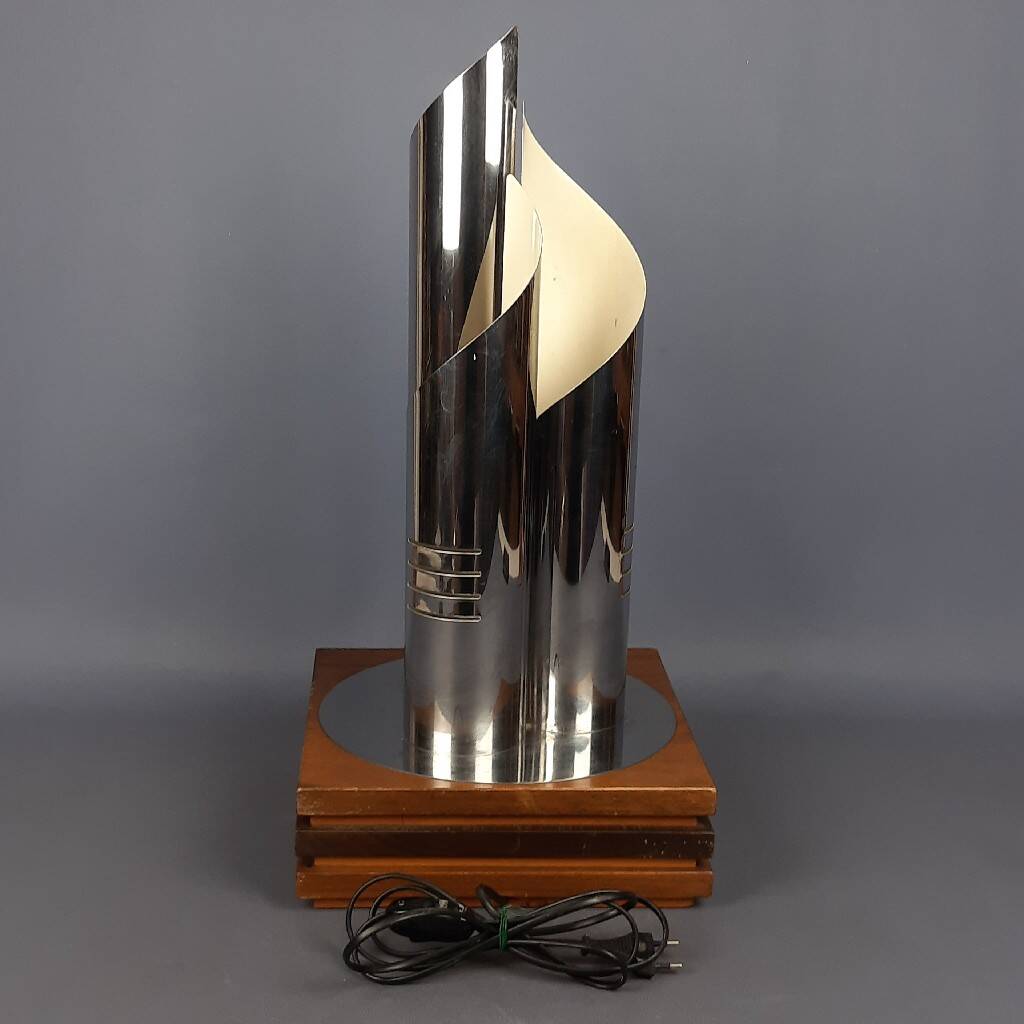 Goffredo Reggiani table lamp, modernist design, chrome metal, wood, 1970.