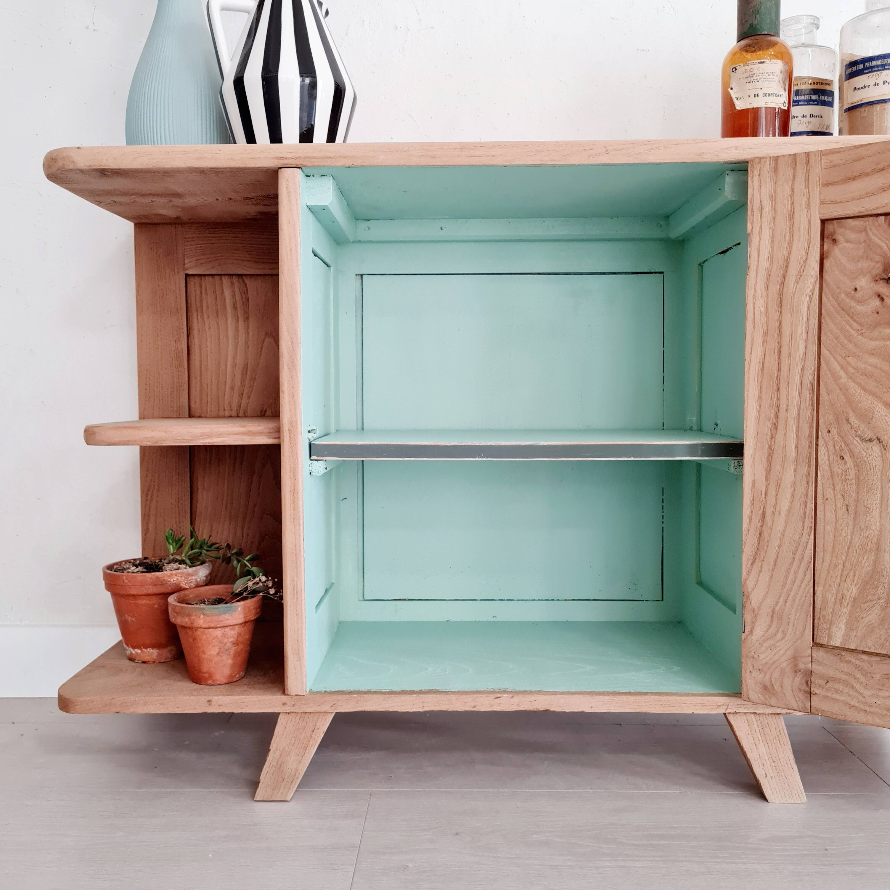 Buffet shelf compass legs renovated oak