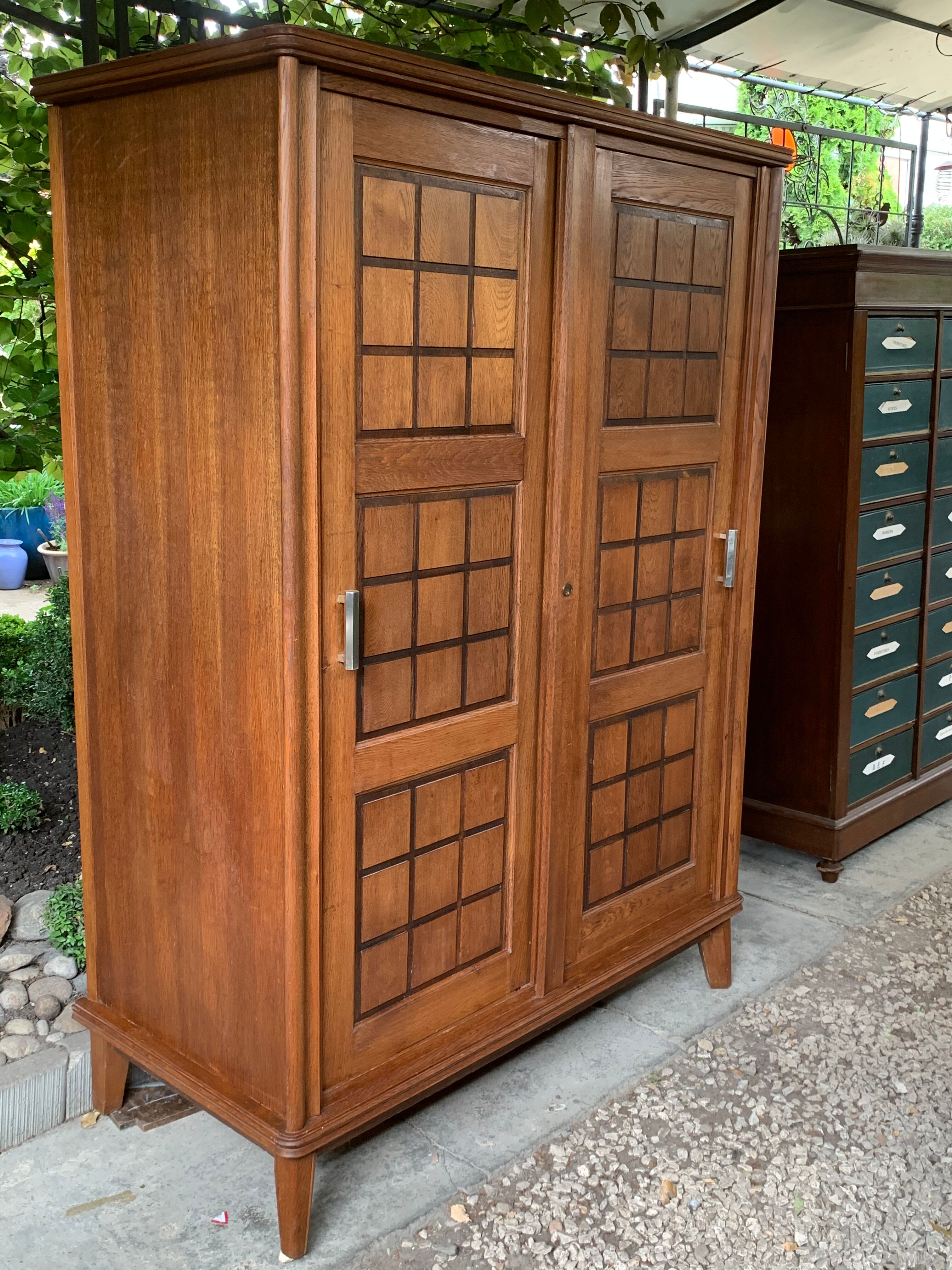 Compas feet cabinet 1950