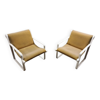 Chairs Hannah and Morrison