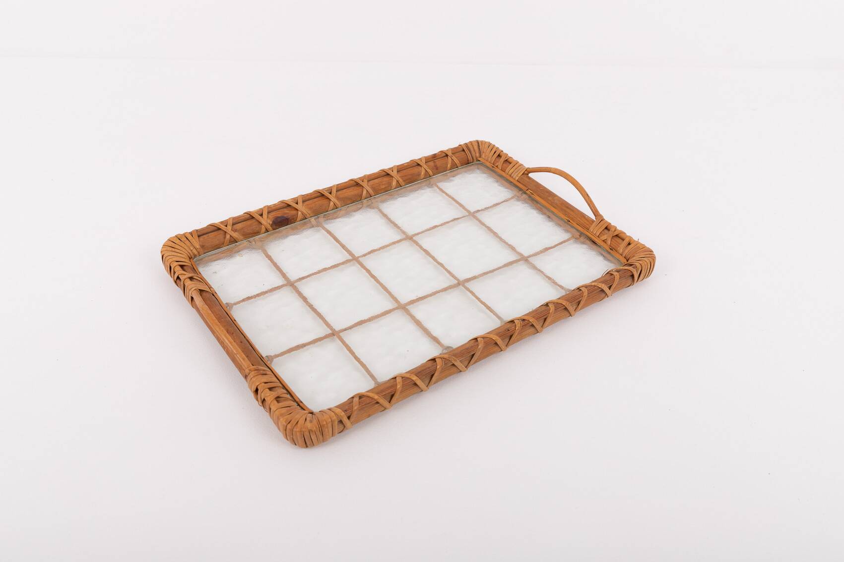 Plateau de service vintage italien en osier et verre, Italie années 1970