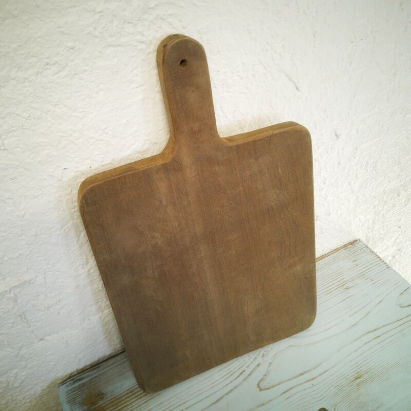 Wooden cutting board