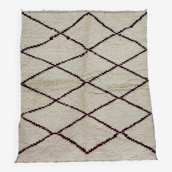 Handmade moroccan berber rug 176 x 152 cm