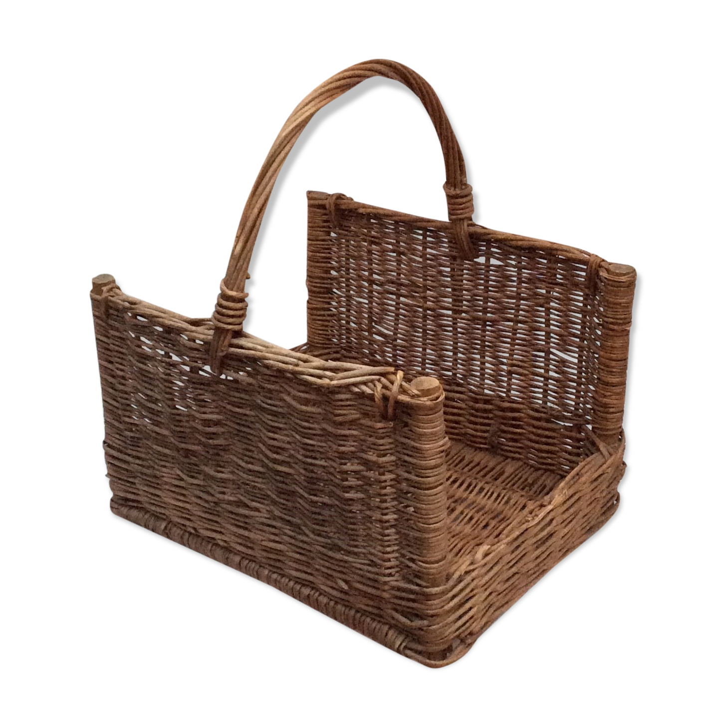 Vintage wicker basket in braided wicker