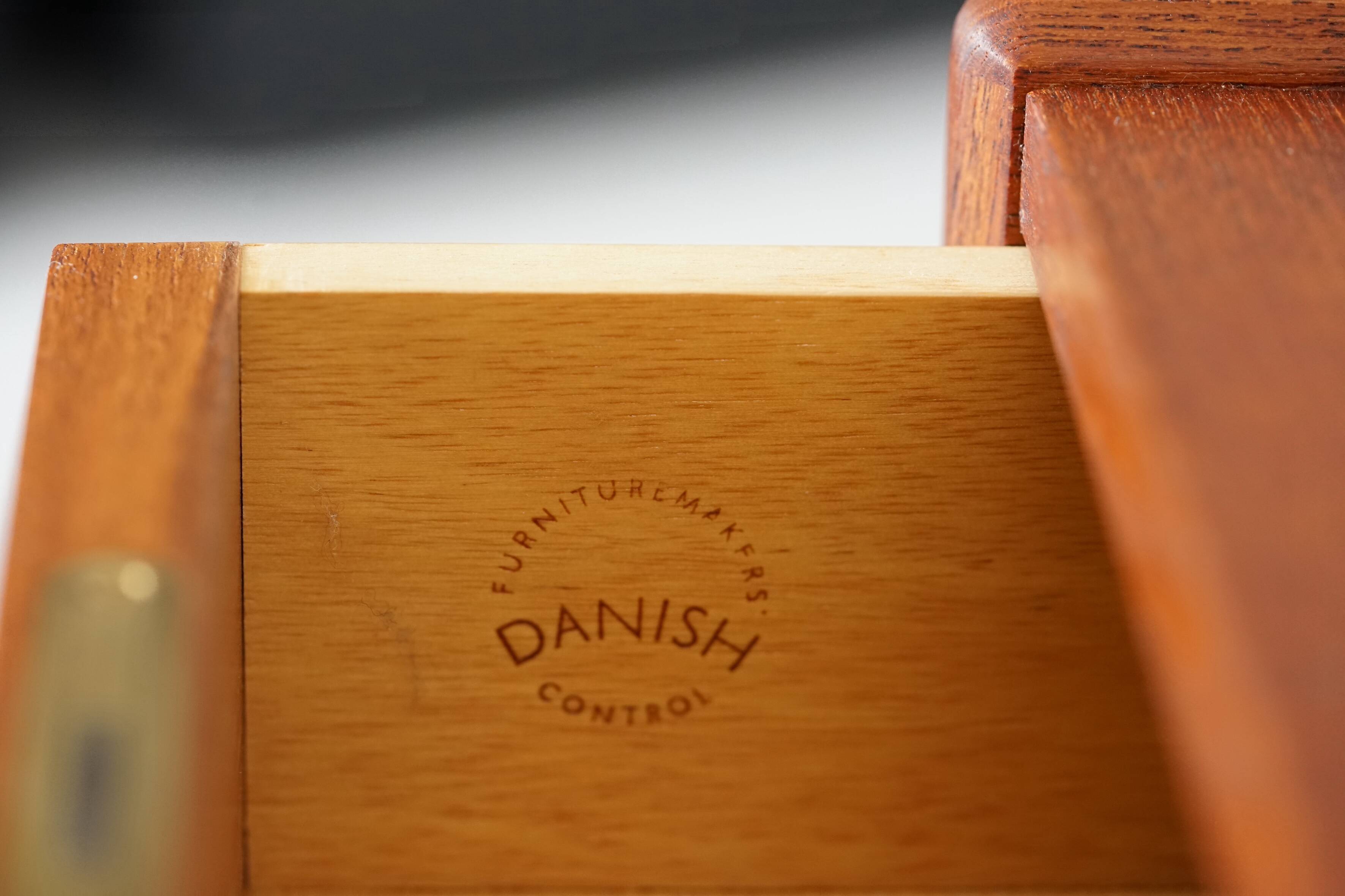 Danish teak desk, Model 64, by Arne Wahl Iversen for Vinde Møbelfabrik, 196