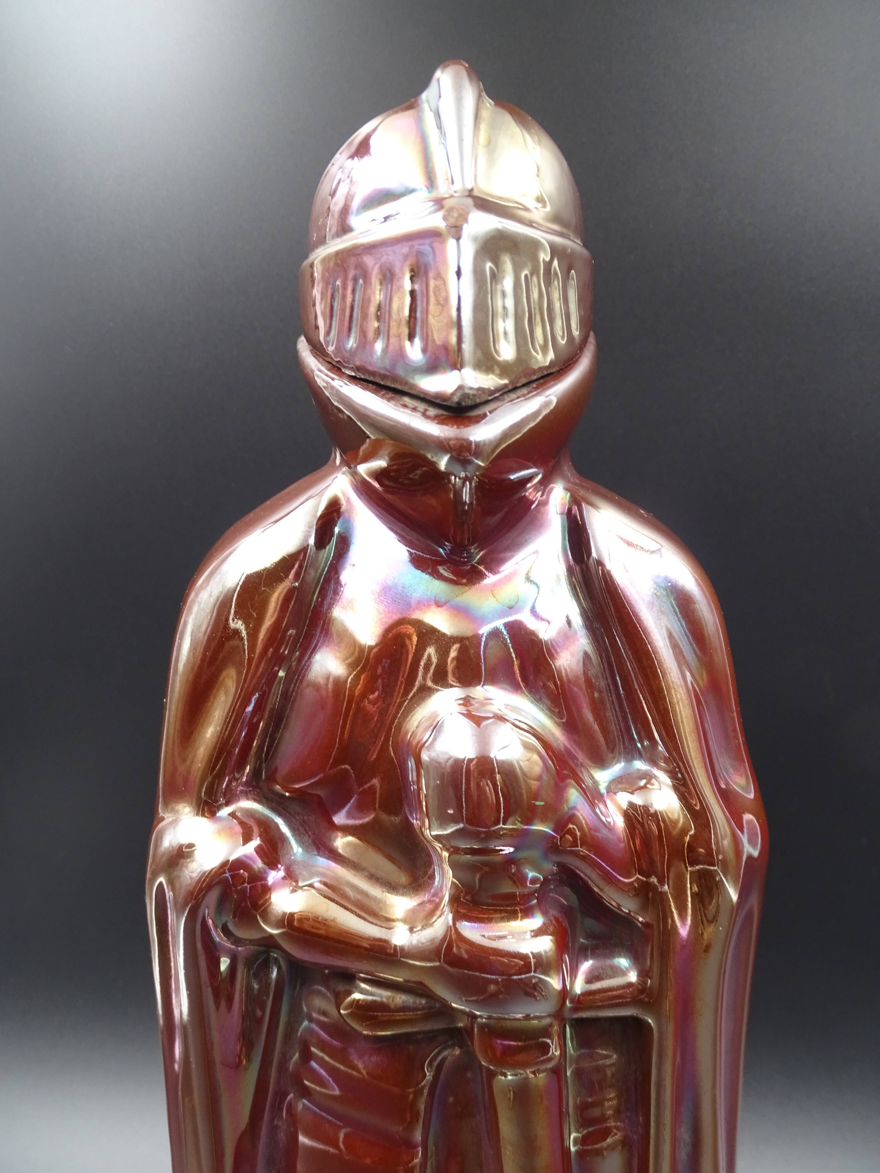 Full chimney servant of his accessories - The enamelled cast iron knight