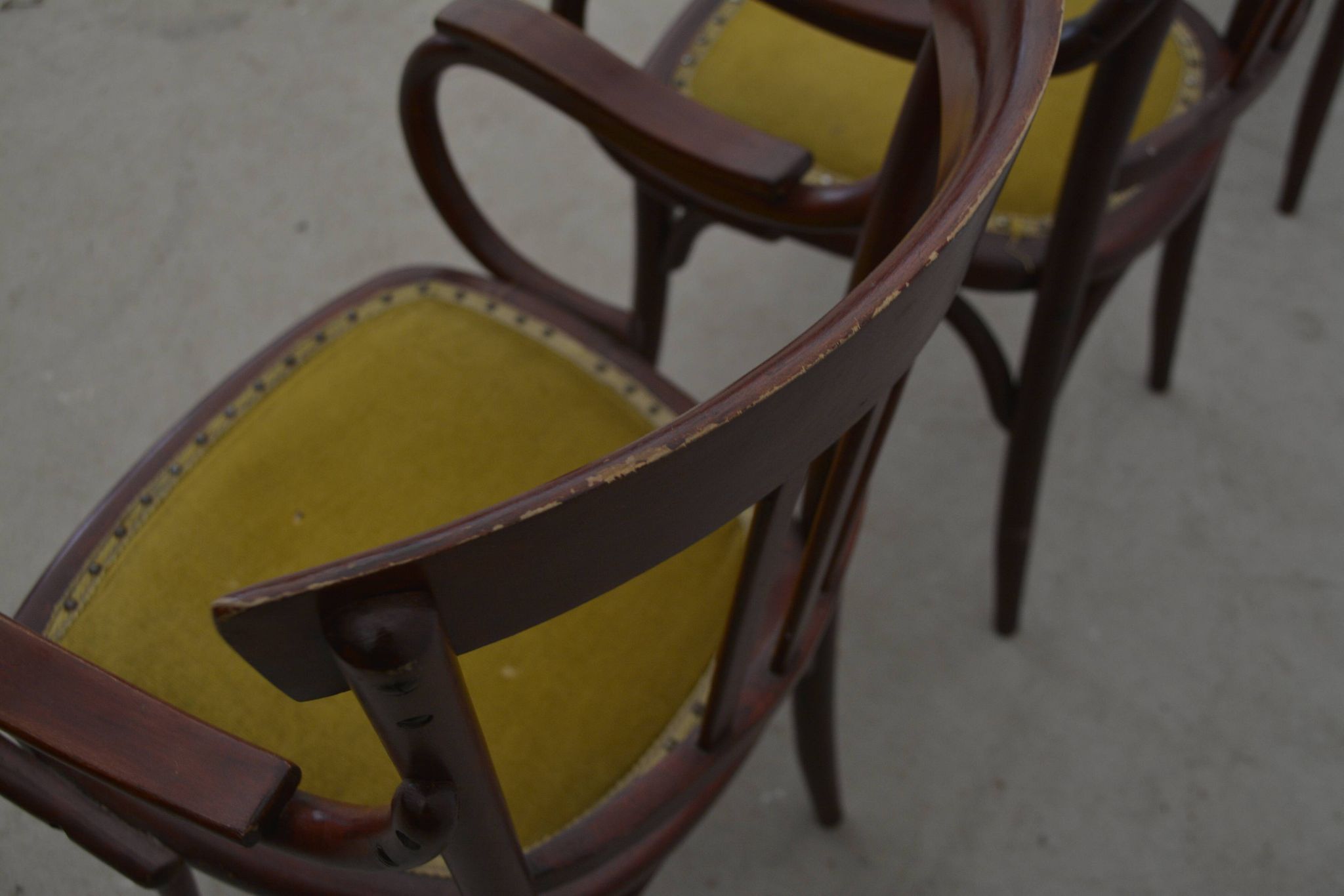 Set of 4 armchairs