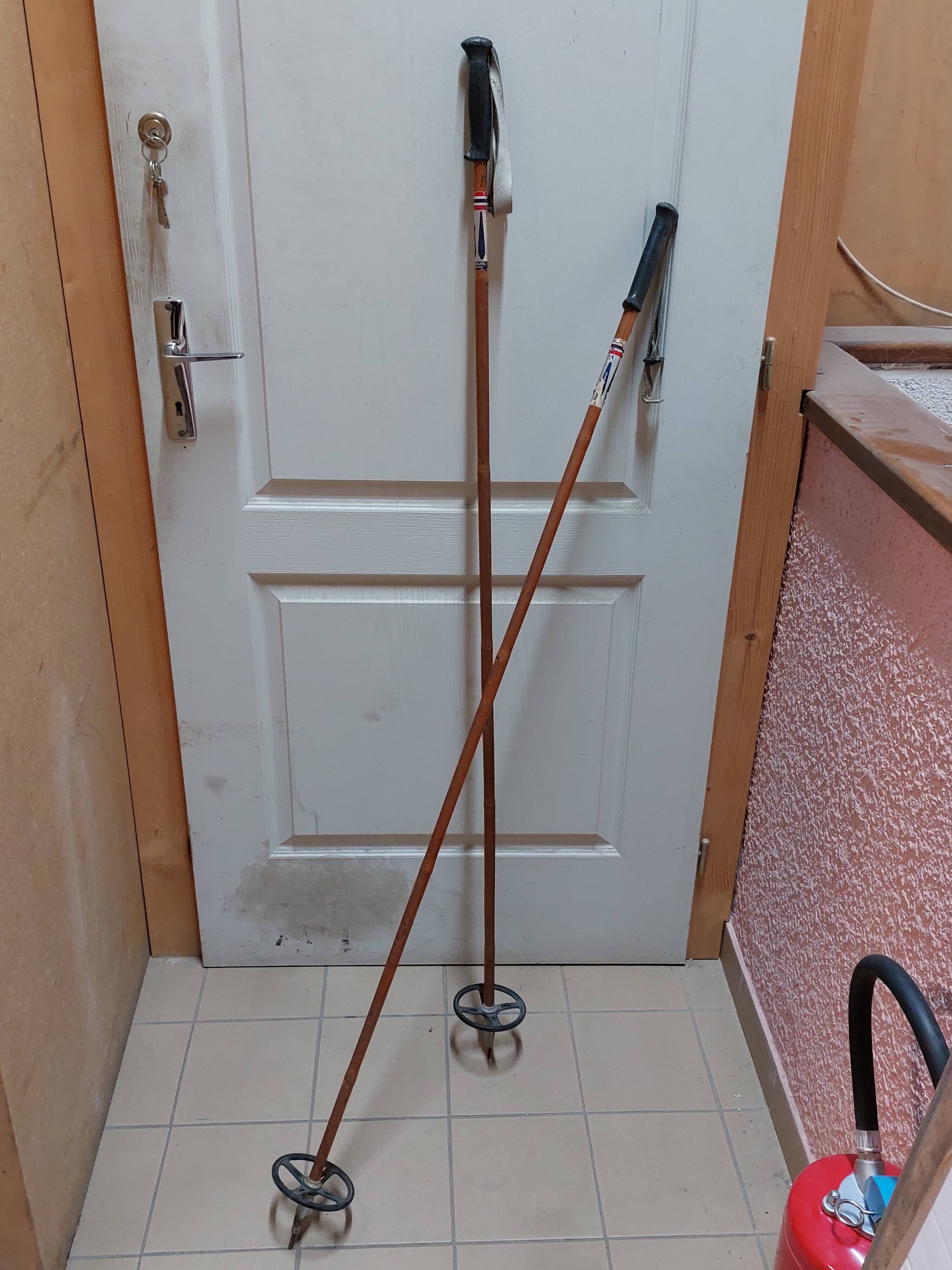 Paire de bâtons de ski vintage en bambou VM Staven - Lot 2