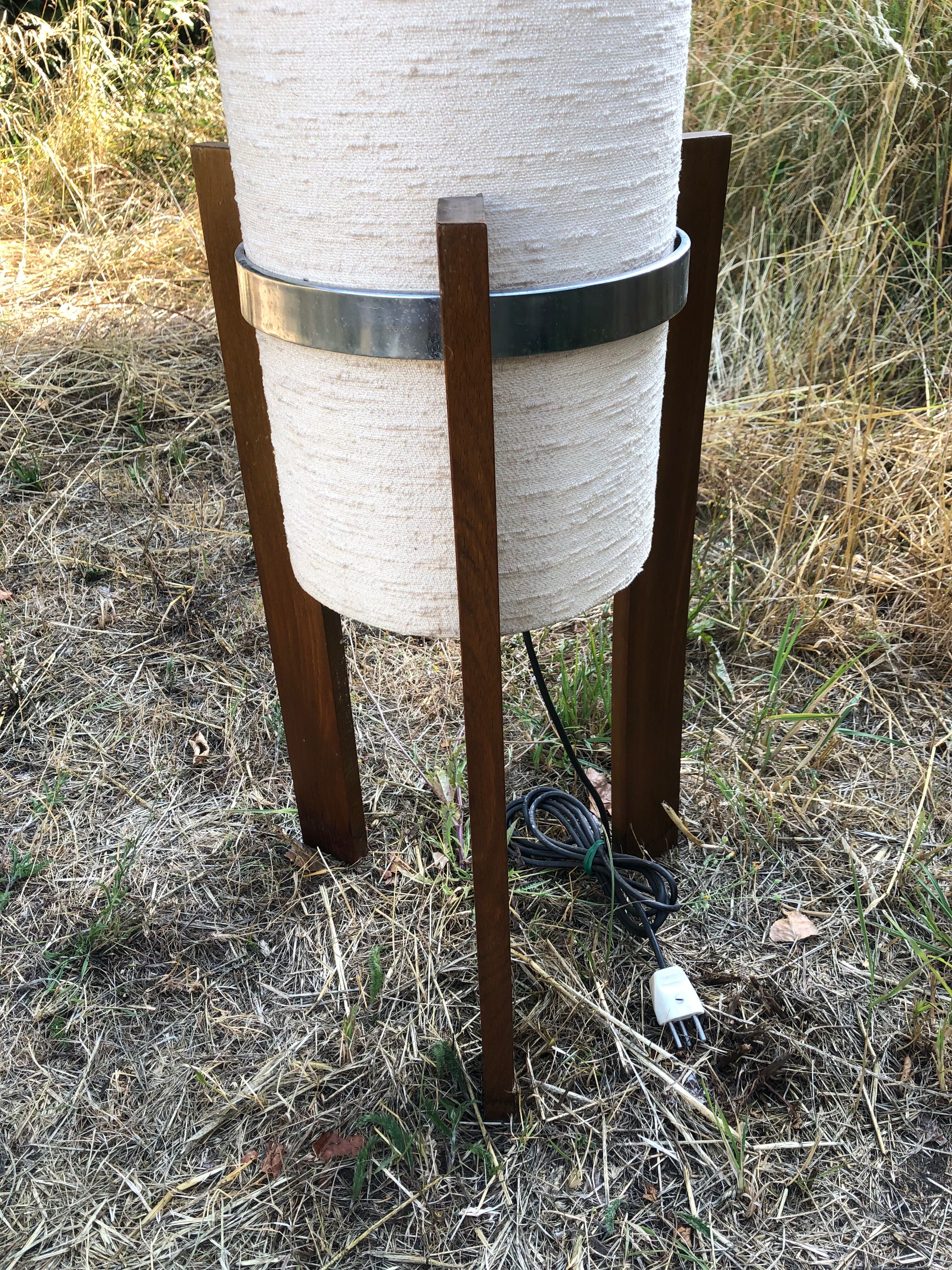 Lampadaire scandinave vintage pied tripode Megal AG Suisse