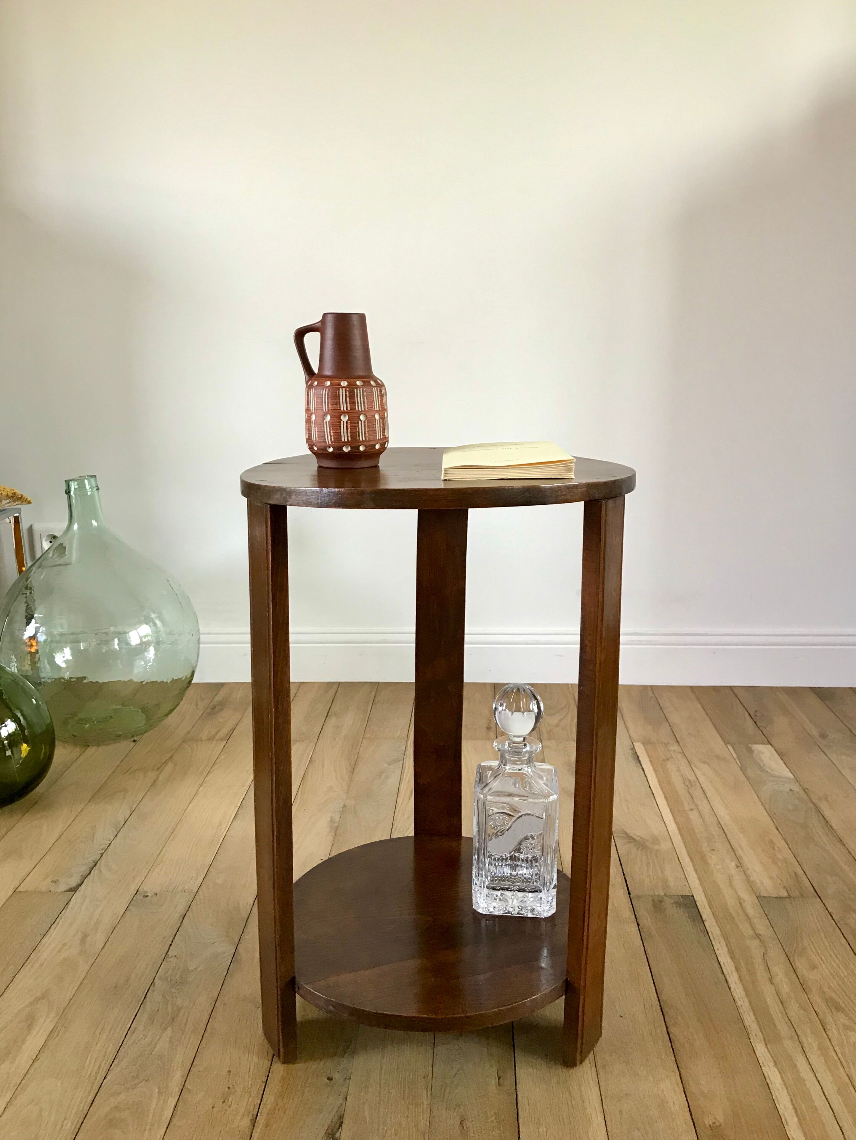art deco wooden side table from the 30s and 40s