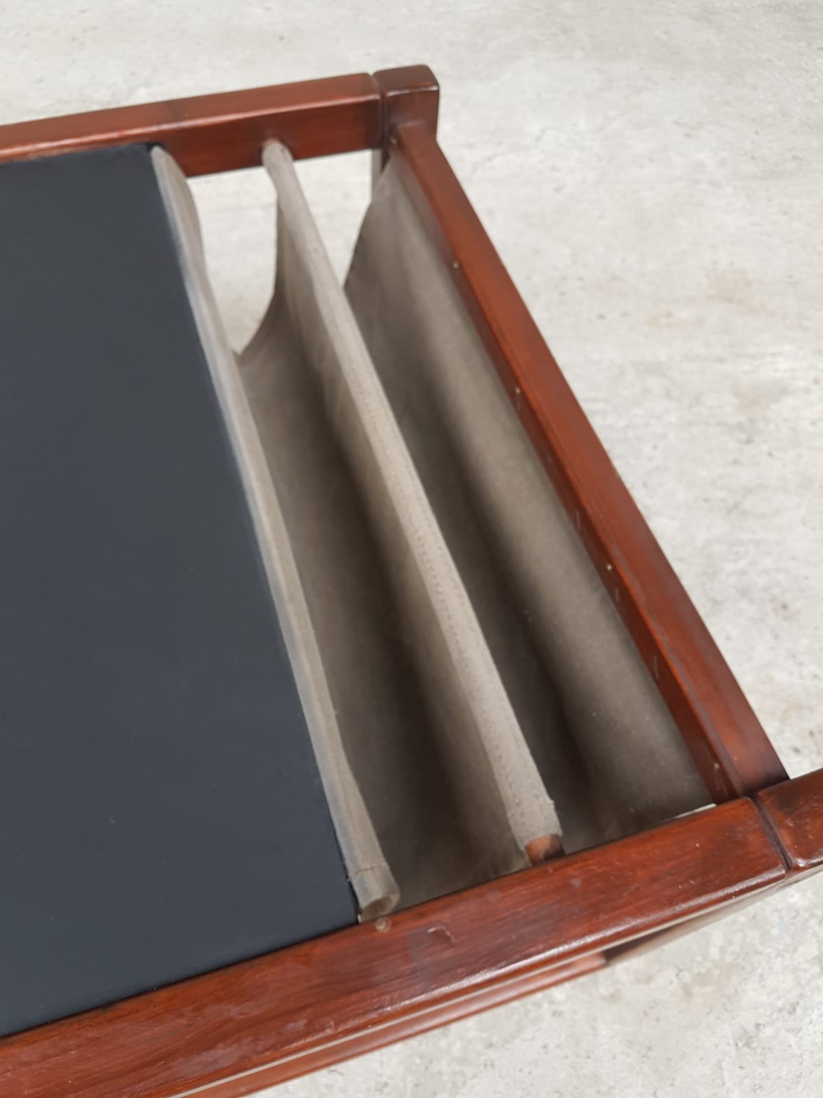 Coffee table with magazine rack